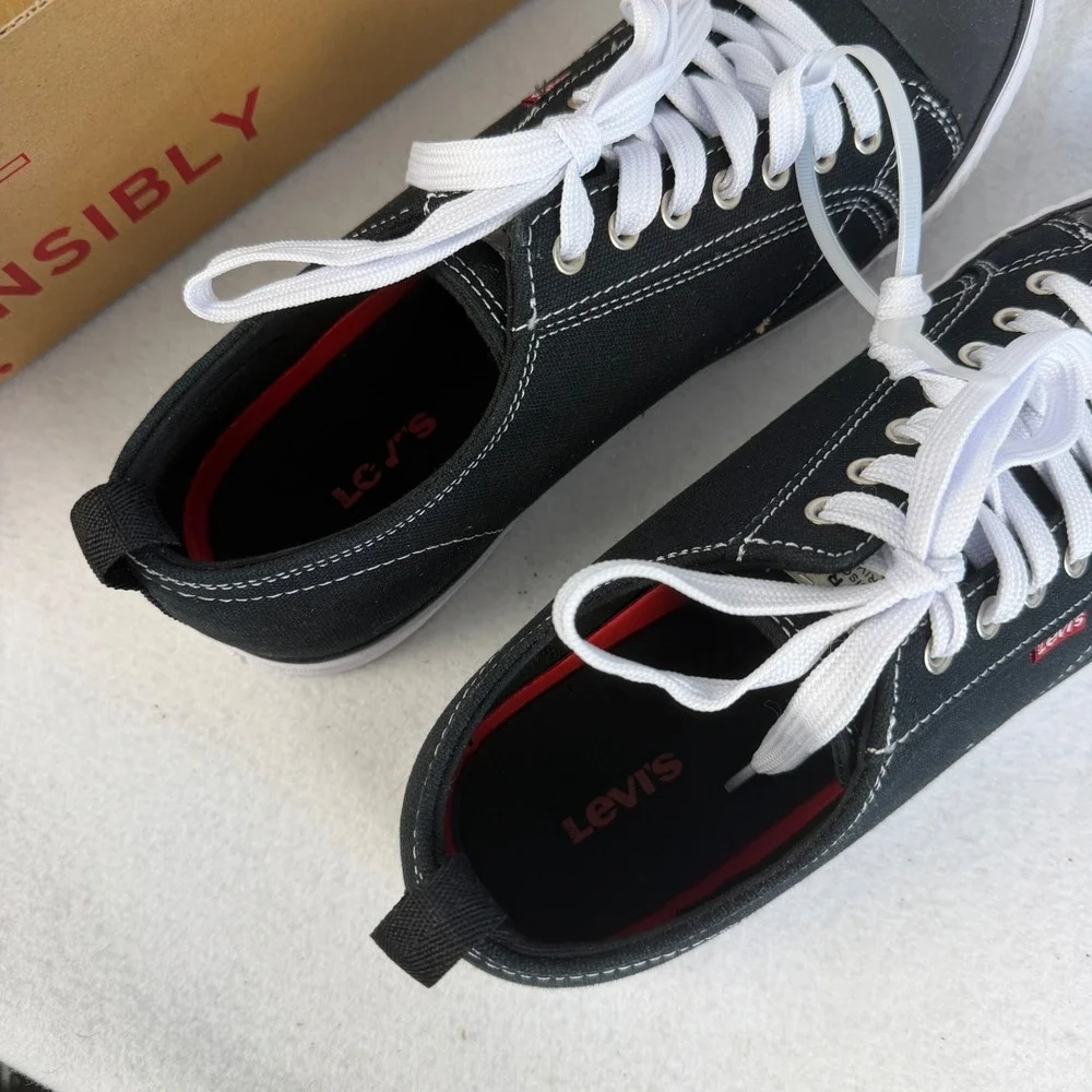 Levis Anikin C CVS Mens US 10 UK 9 Black Canvas Low Top Sneakers New